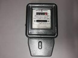 Analogni elektrometar 220V (korišten) - Prodaja elektroinstalacionih materijala, svjetiljke, k